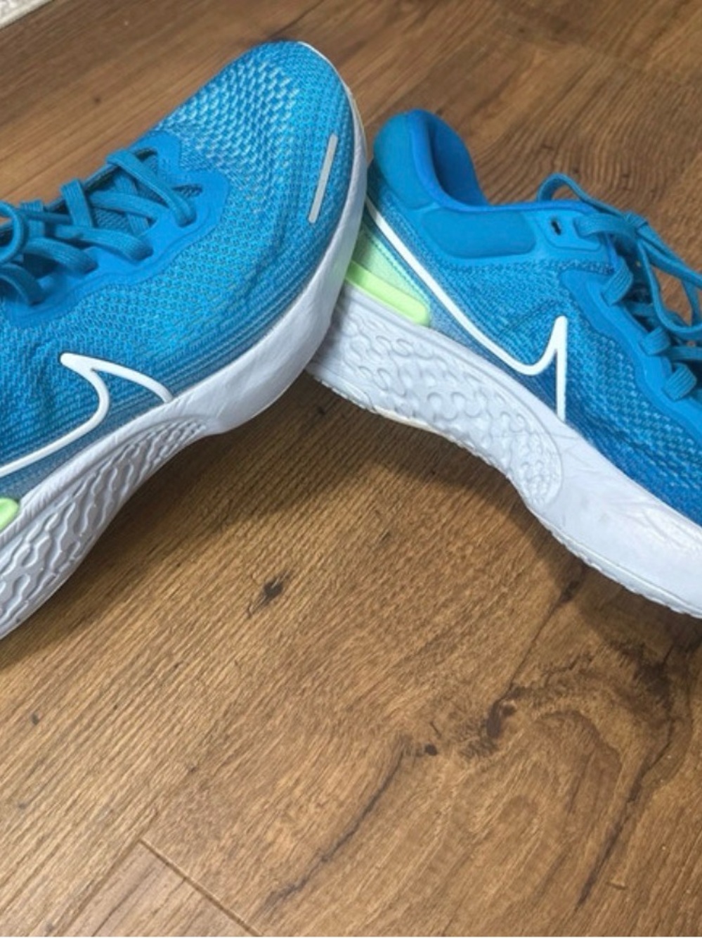 Men’s Nike ZoomX Invincible Run Flyknit size 10 NWOT